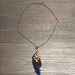 Feather necklace with jewels